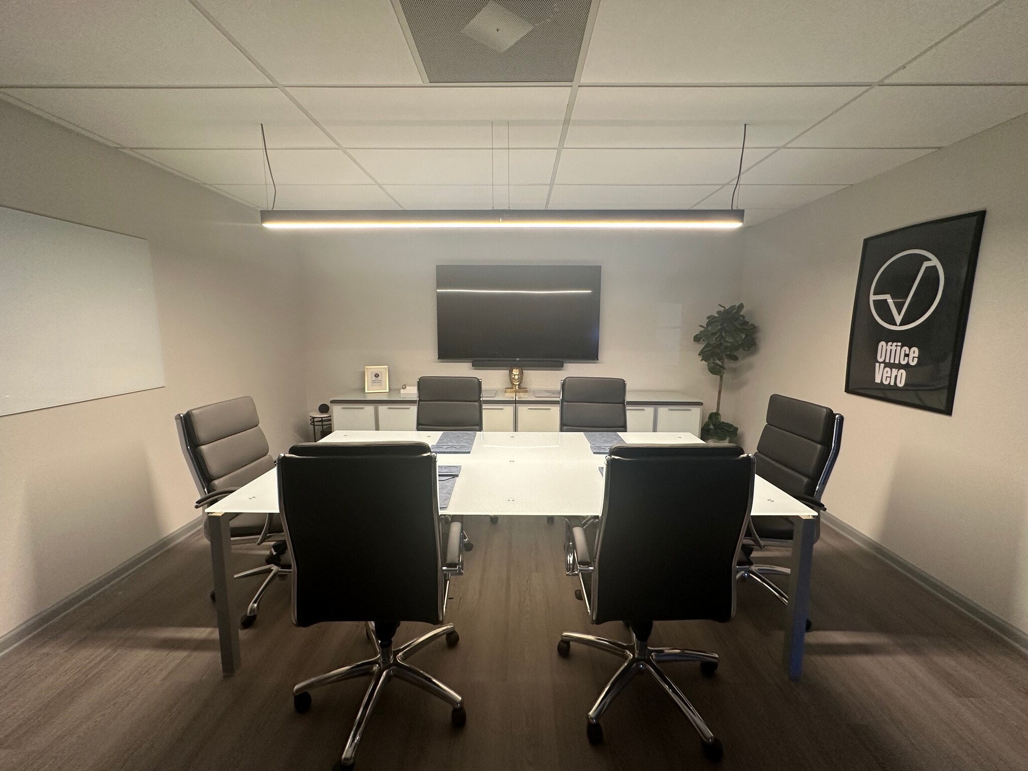 333 17th St, Vero Beach, FL for lease Interior Photo- Image 1 of 4