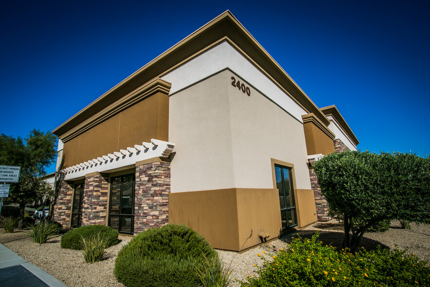 2400 W Horizon Ridge Pky, Henderson, NV for sale - Building Photo - Image 1 of 1