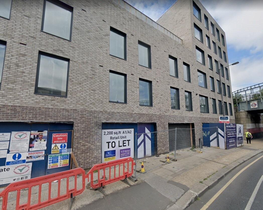 221 Marsh Rd, Pinner, MDS HA5 5NE