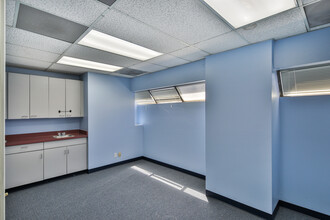 10515 Balboa Blvd, Granada Hills, CA for lease Interior Photo- Image 2 of 3