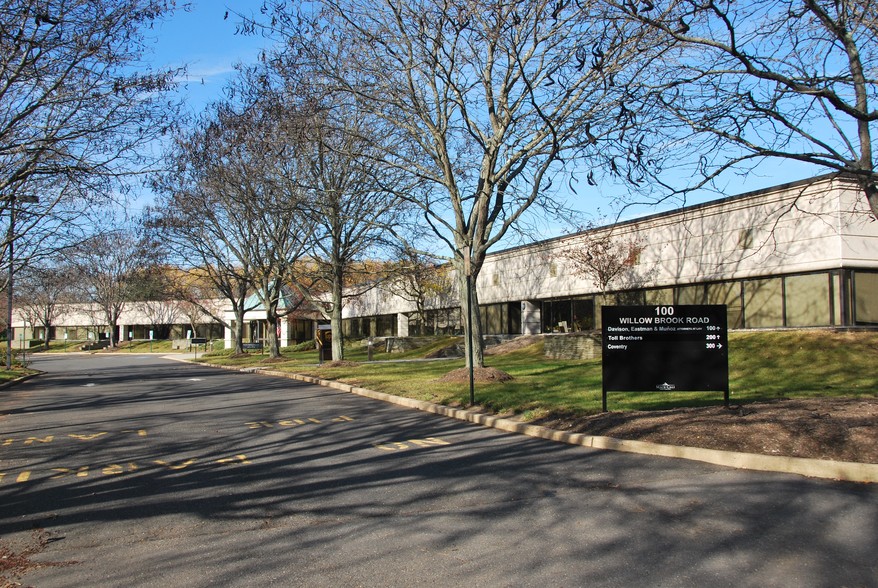 100 Willowbrook Rd, Freehold, NJ for lease - Building Photo - Image 1 of 1