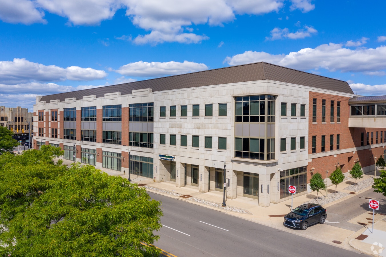 4700 Schaefer Rd, Dearborn, MI 48126