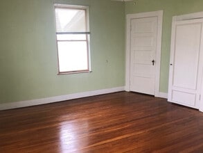 635 Main St, Reisterstown, MD for sale Interior Photo- Image 2 of 11