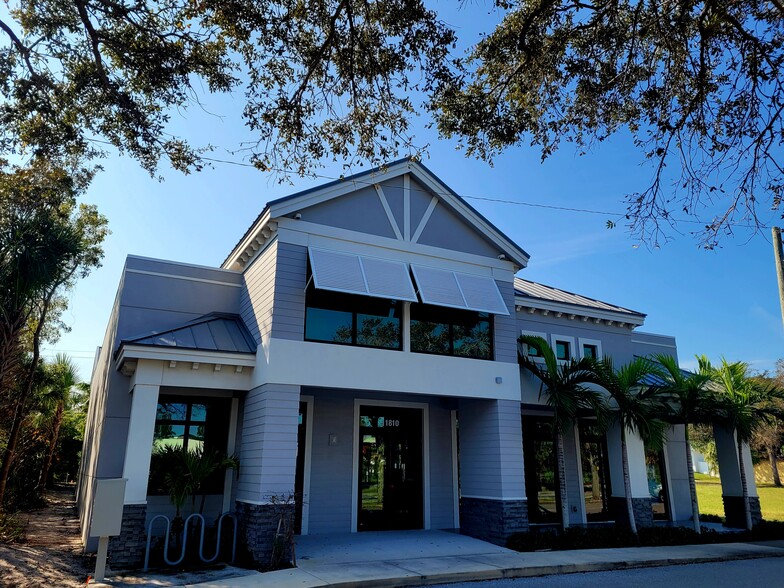 11810 SE Dixie Hwy, Hobe Sound, FL for lease - Building Photo - Image 2 of 22