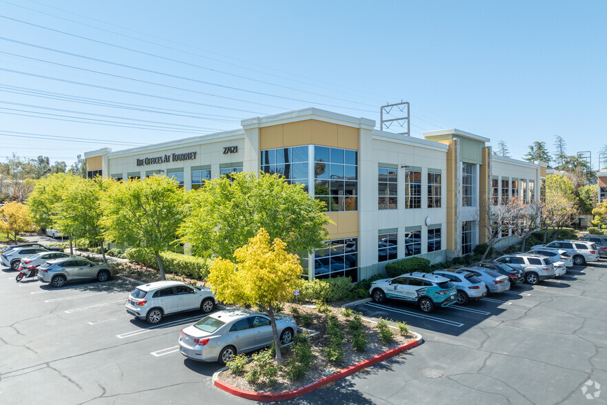 27421 Tourney Rd, Valencia, CA for lease - Building Photo - Image 3 of 9