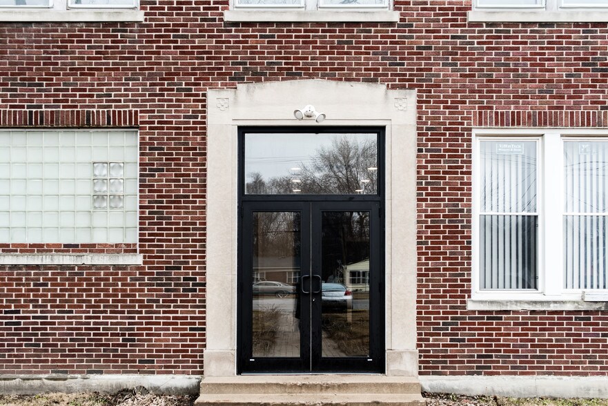 4201 Millersville Rd, Indianapolis, IN 46205 Milky Way Complex