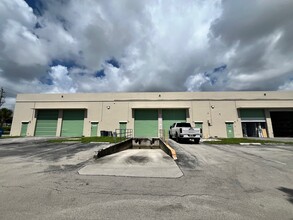 1800 N Powerline Rd, Pompano Beach, FL for lease Building Photo- Image 2 of 13