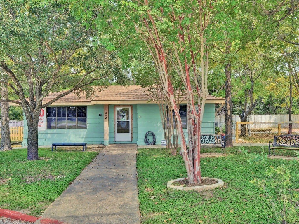 1602 N Bagdad Rd, Leander, TX 78641