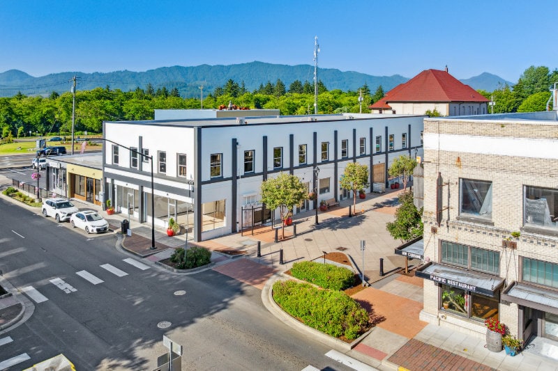 115 Main Ave, Tillamook, OR for lease - Building Photo - Image 2 of 37