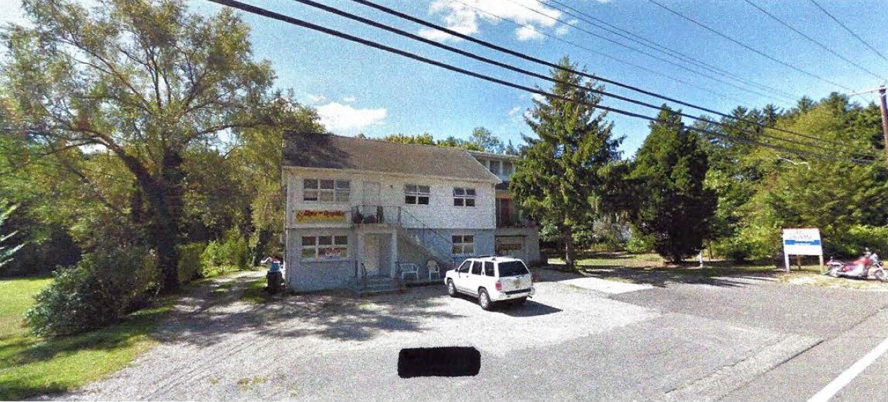 821 W Bay Ave  