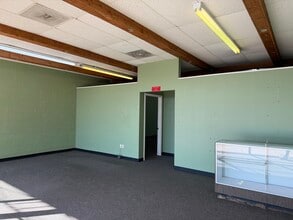 5716-5760 Stage Rd, Bartlett, TN for lease Interior Photo- Image 2 of 6