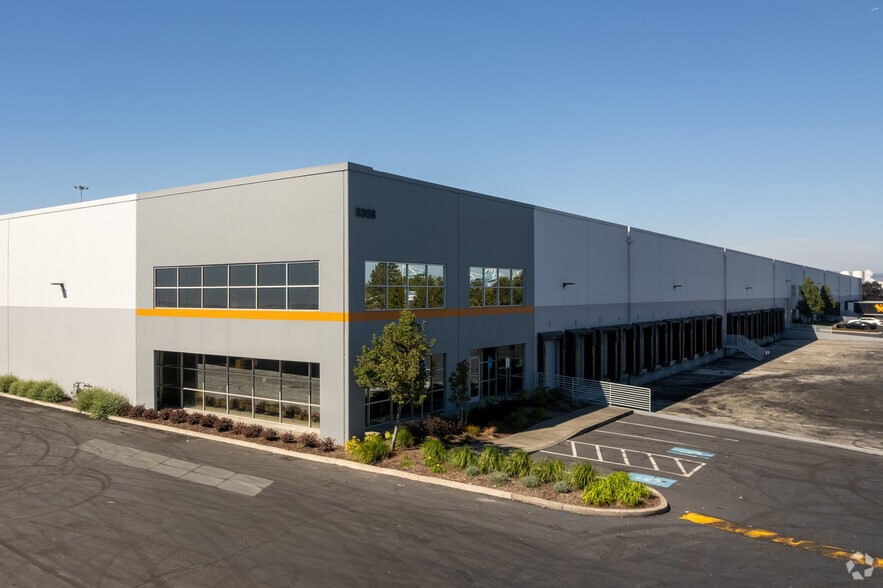 6308-6310 N Marine Dr, Portland, OR for lease - Building Photo - Image 1 of 5