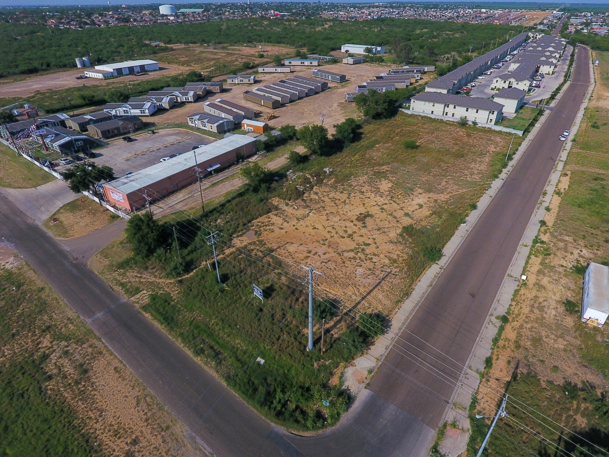 102 Obsidian Blvd, Laredo, TX for sale Primary Photo- Image 1 of 1