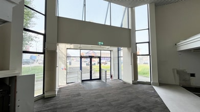 2 Farmley Rd, Newtownabbey for lease Interior Photo- Image 2 of 3