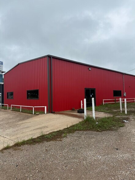 14359 State Highway 31 E, Brownsboro, TX for sale - Building Photo - Image 1 of 12