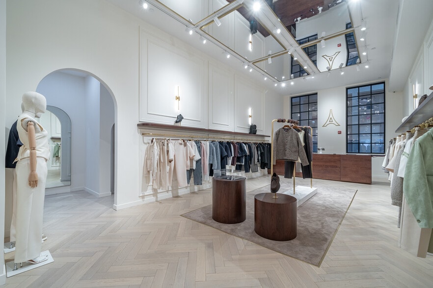 521 Broadway, New York, NY for sale - Building Photo - Image 3 of 12