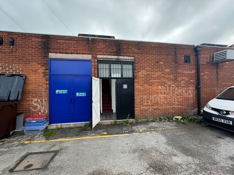 17 Pepper St, Nantwich for lease - Building Photo - Image 1 of 2