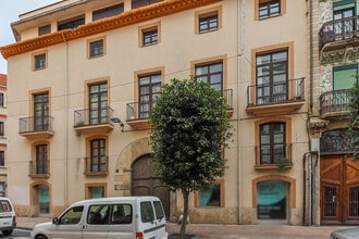 Retail in Reus, Tarragona for lease Construction Photo- Image 2 of 2