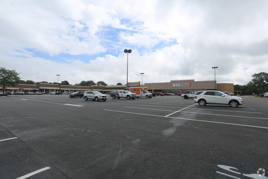 5200-5260 Oaklawn Blvd, Hopewell, VA for lease - Building Photo - Image 2 of 10