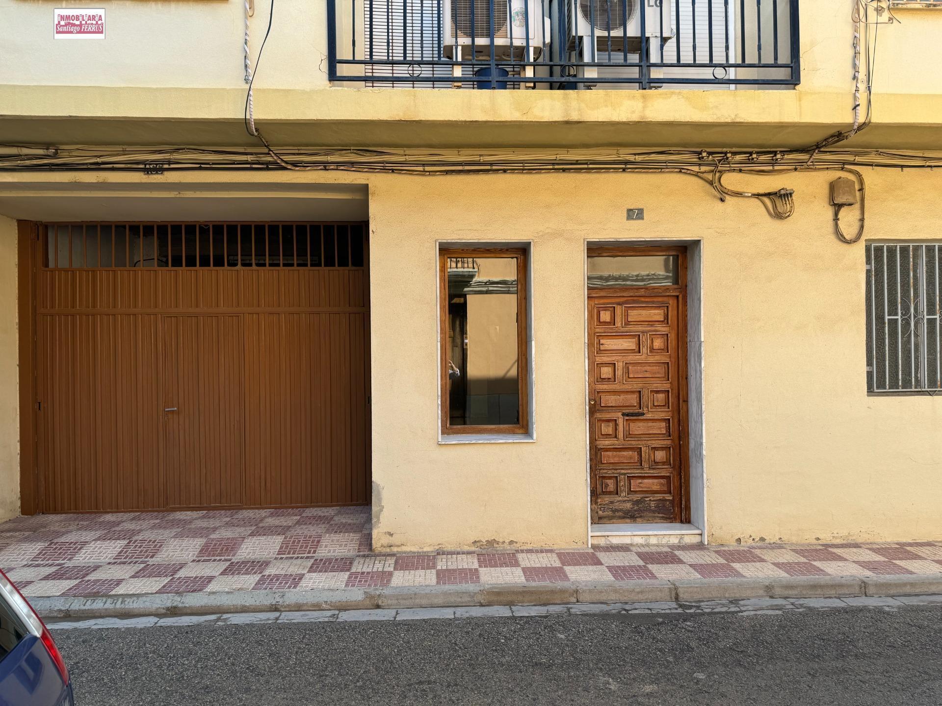 Retail in Almussafes, Valencia for sale Building Photo- Image 1 of 8