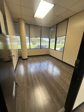 8121 Broadway St, Houston, TX for lease Floor Plan- Image 1 of 2