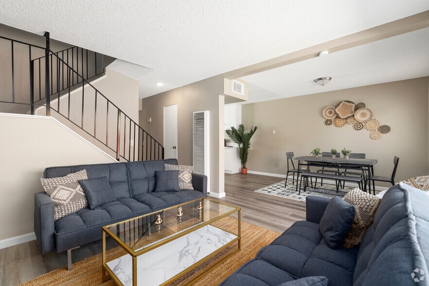 82451 John Nobles Ave, Indio, CA for sale - Interior Photo - Image 3 of 62