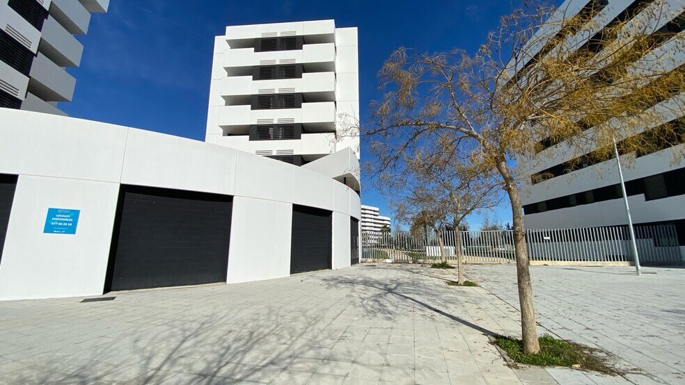 Calle Francisco González García, 3, Sevilla, Sevilla for lease - Building Photo - Image 3 of 6