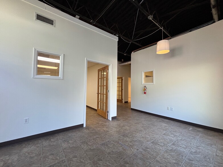 1530 DeKalb Ave NE, Atlanta, GA for lease - Interior Photo - Image 2 of 25