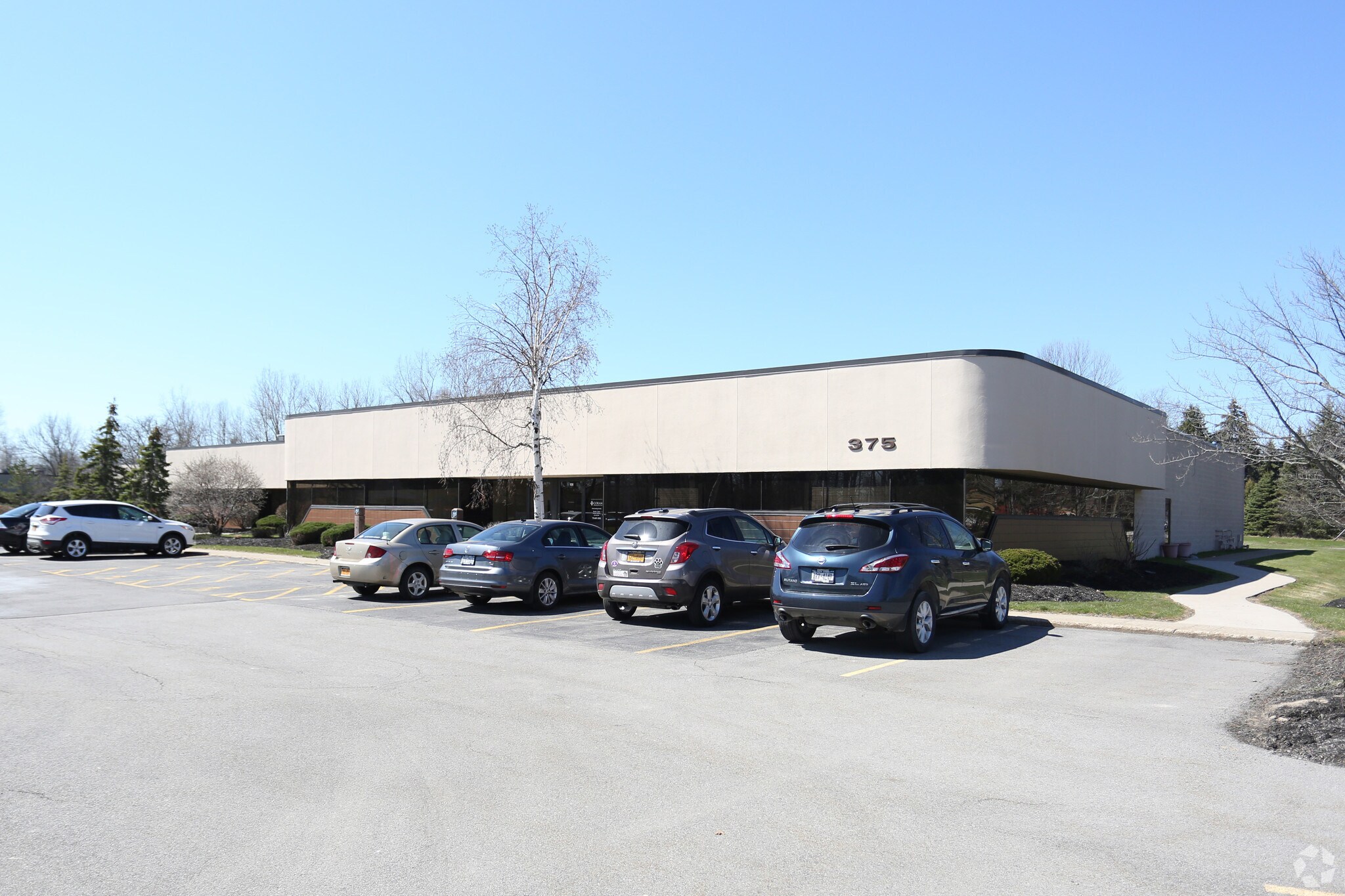 375 N French Rd, Amherst, NY for lease Primary Photo- Image 1 of 3