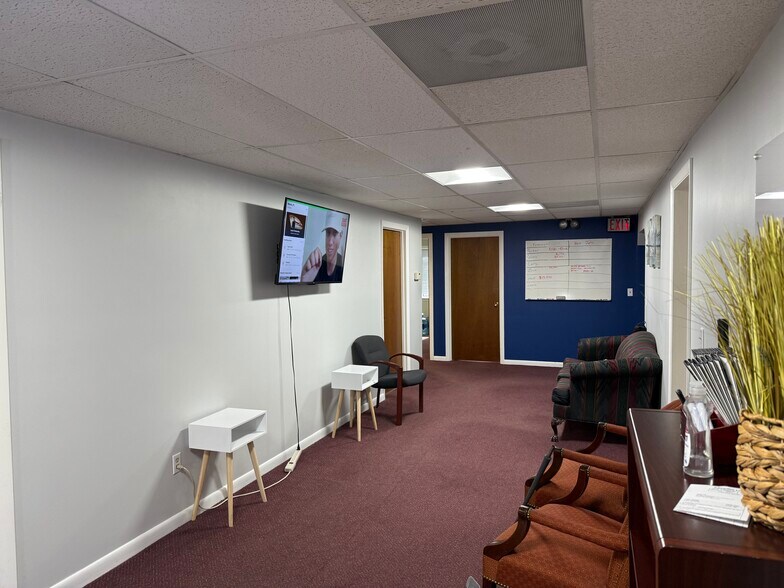 32-36 Milk St, Westborough, MA for sale - Interior Photo - Image 3 of 6