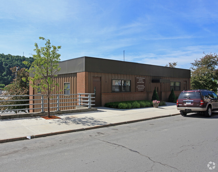 45 W Main St, Little Falls, NY for sale - Primary Photo - Image 1 of 1