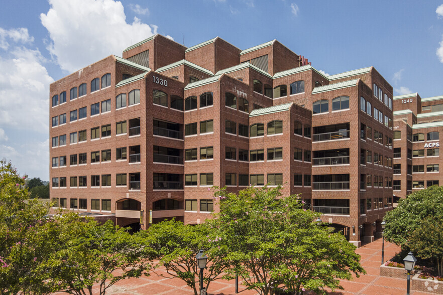 1330 Braddock Pl, Alexandria, VA for lease - Building Photo - Image 1 of 11