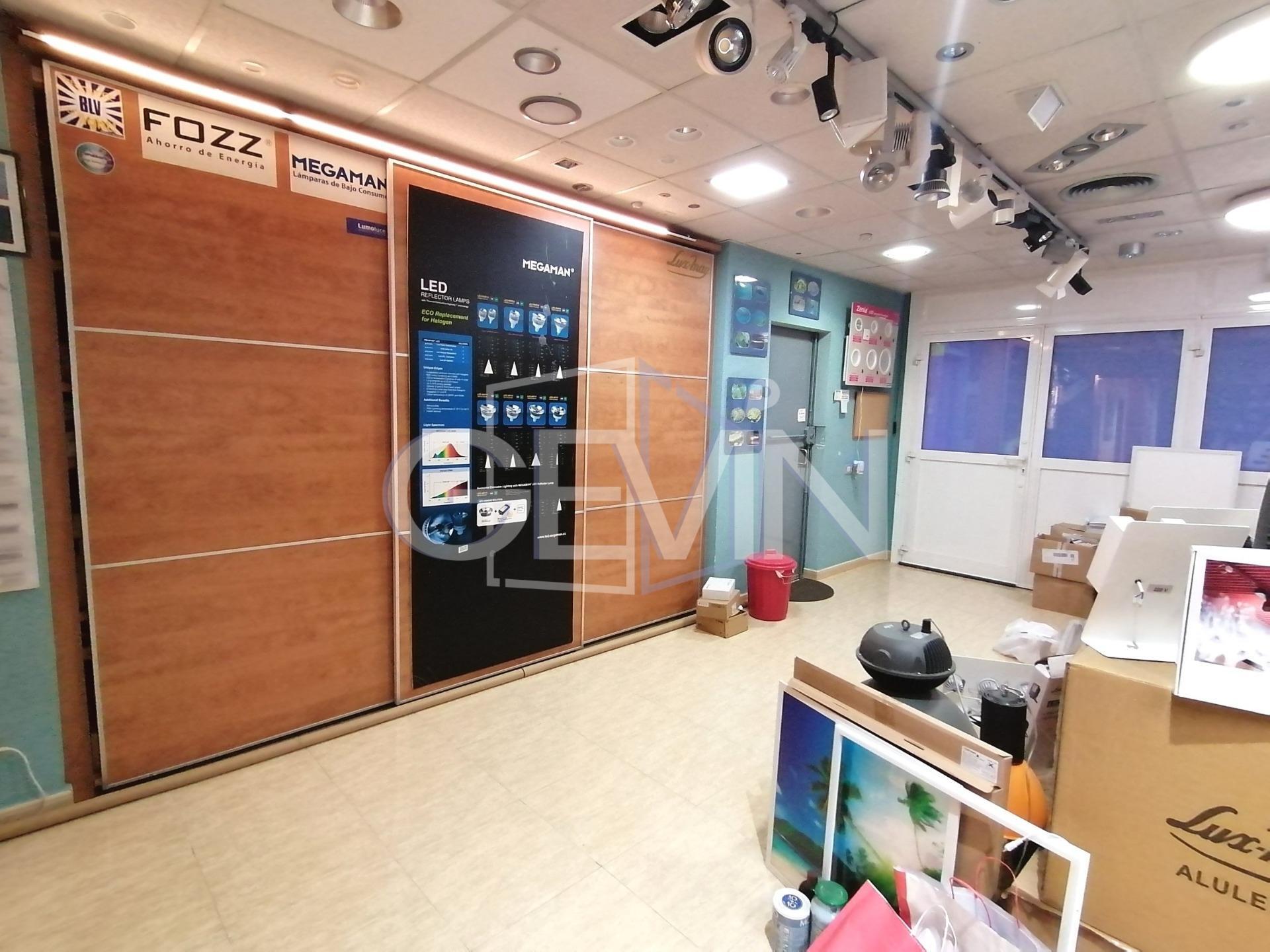 Office/Retail in Santa Perpètua de Mogoda, Barcelona for lease Interior Photo- Image 1 of 13