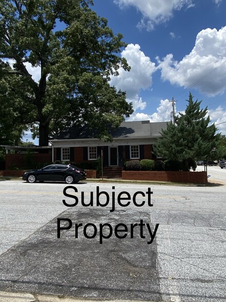 1883 Princeton Ave, College Park, GA for sale - Primary Photo - Image 1 of 1