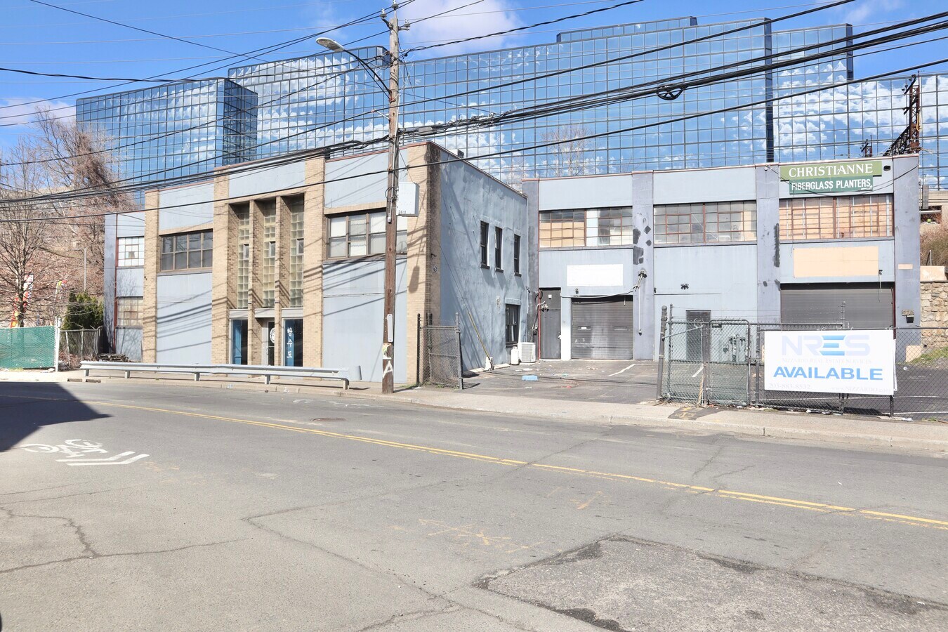 225 Greenwich Ave, Stamford, CT 06902