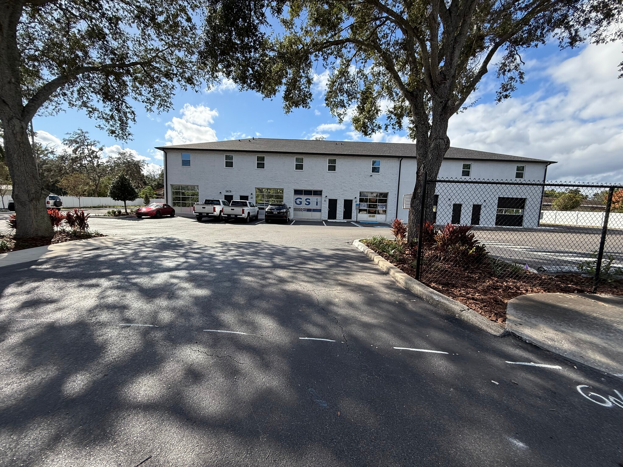 5474 Williams Rd, Tampa, FL for lease Building Photo- Image 1 of 5