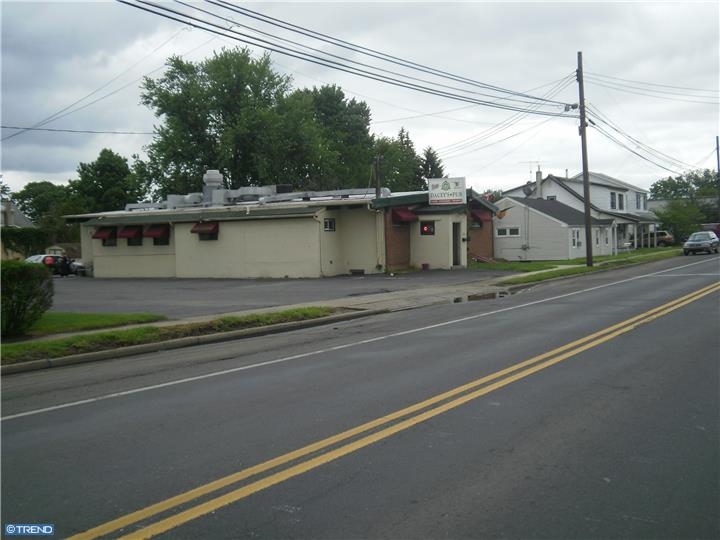 215 W Philadelphia Ave, Morrisville, PA for sale - Building Photo - Image 2 of 17