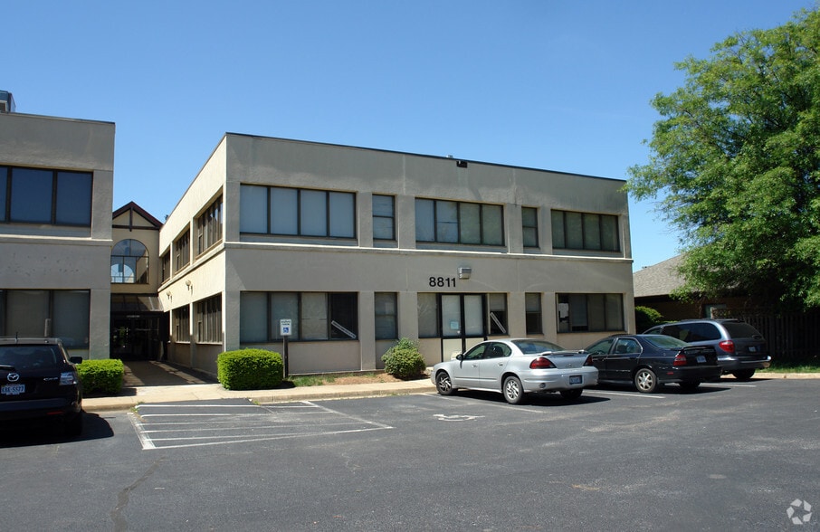 8811 Sudley Rd, Manassas, VA for lease - Primary Photo - Image 1 of 2