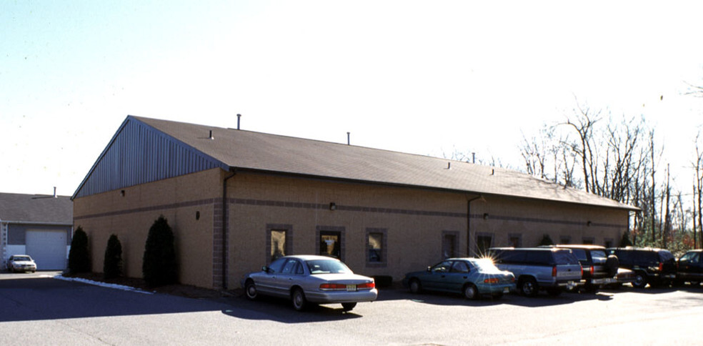 150 Cooper Rd, West Berlin, NJ for lease - Building Photo - Image 2 of 6