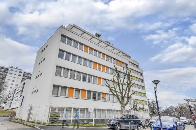 Office in Bagneux for lease - Building Photo - Image 2 of 21