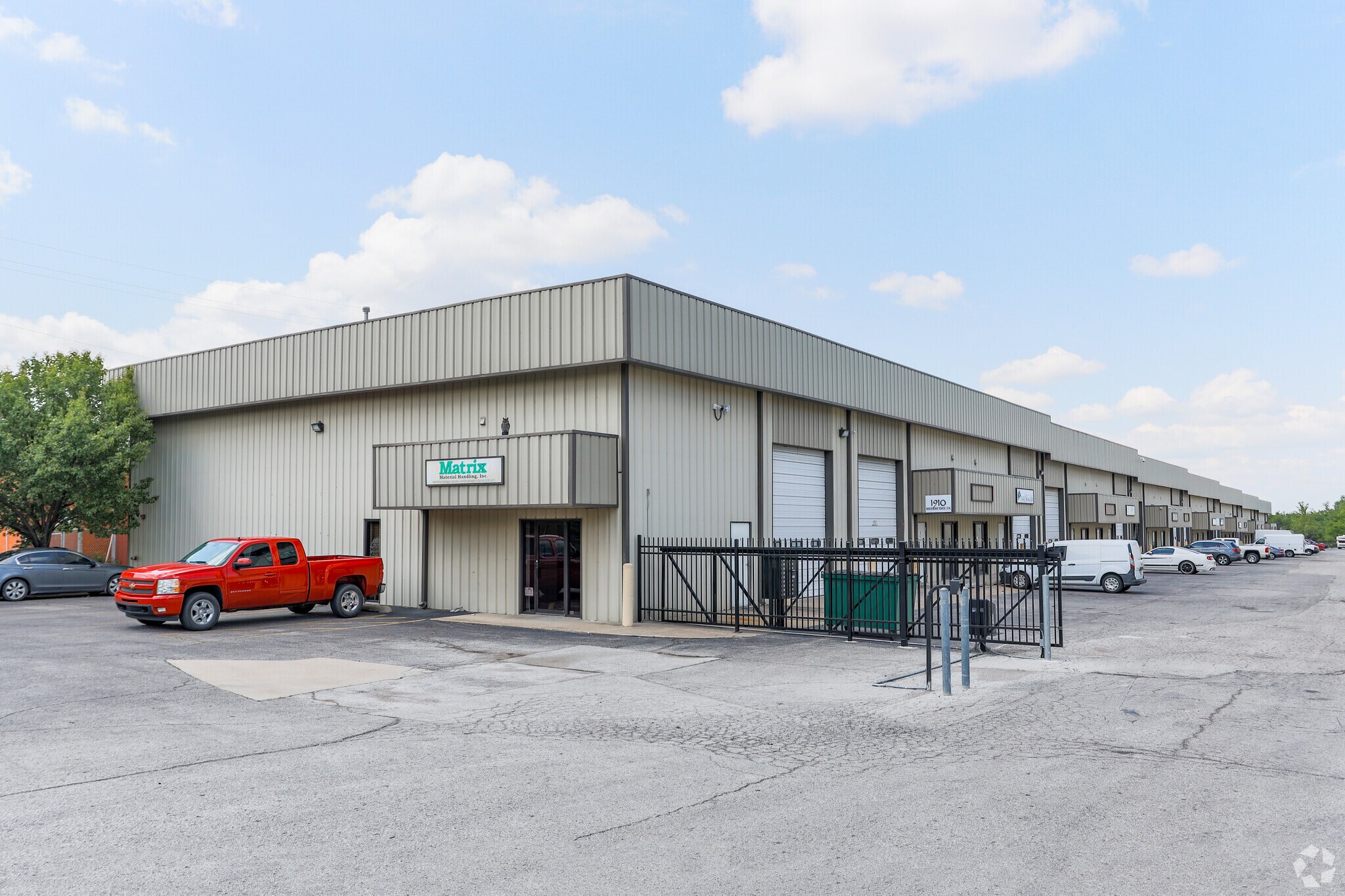 6549 E 46th St, Tulsa, OK for lease Primary Photo- Image 1 of 7