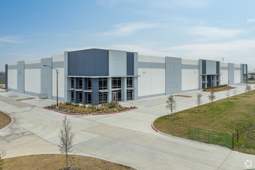 2851 Discovery Ln, Midlothian, TX for lease - Building Photo - Image 1 of 11