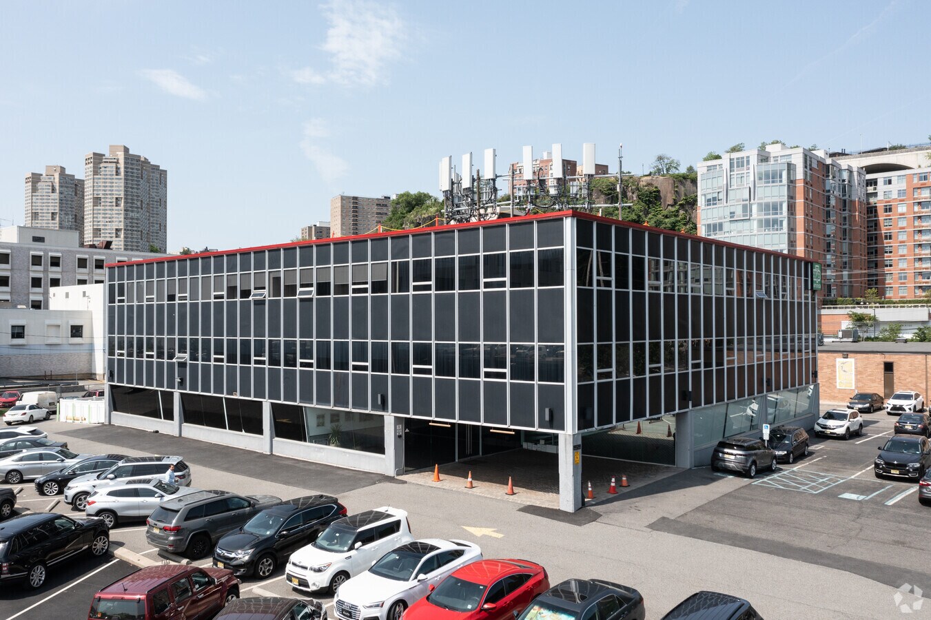 7701 Marine Rd North Bergen Nj 1 Marine Plaza Loopnet Com