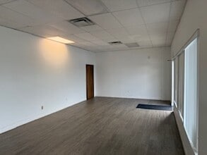 1092 Highway 315 Blvd, Plains Township, PA for lease Interior Photo- Image 2 of 13