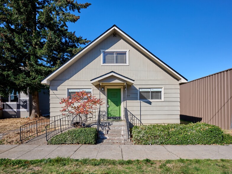 122 Engle Ave, Molalla, OR for sale - Building Photo - Image 1 of 41