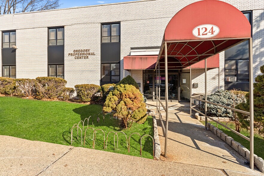 124-132 Gregory Ave, Passaic, NJ for sale - Building Photo - Image 1 of 3
