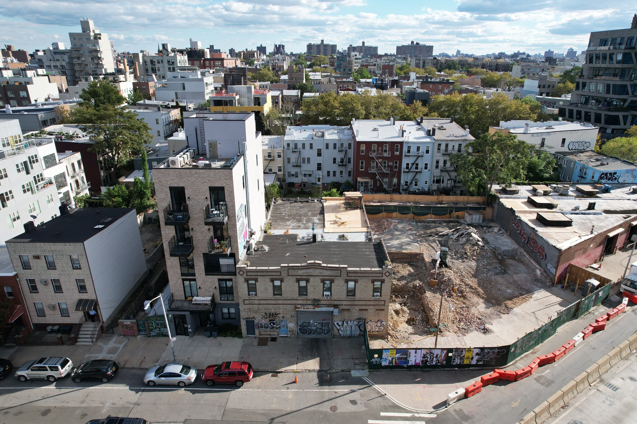 104 Frost St, Brooklyn, NY for sale Building Photo- Image 1 of 1