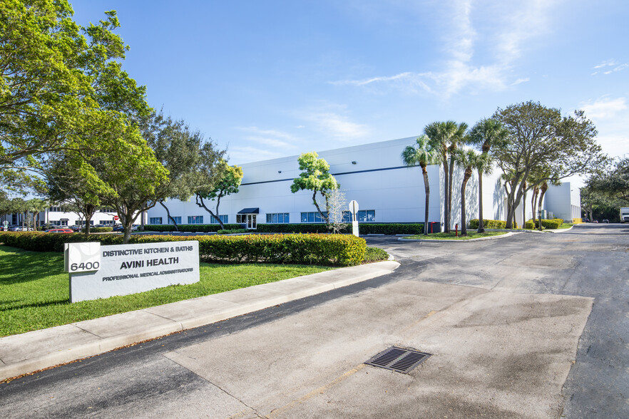 6400 Park Of Commerce Blvd, Boca Raton, FL for lease - Building Photo - Image 1 of 5