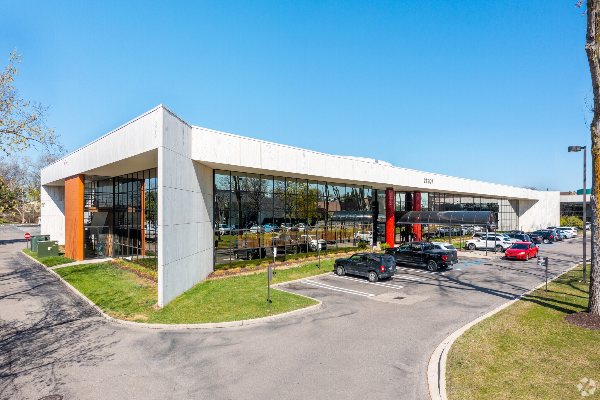 27207 Lahser Rd, Southfield, MI for sale Building Photo- Image 1 of 1