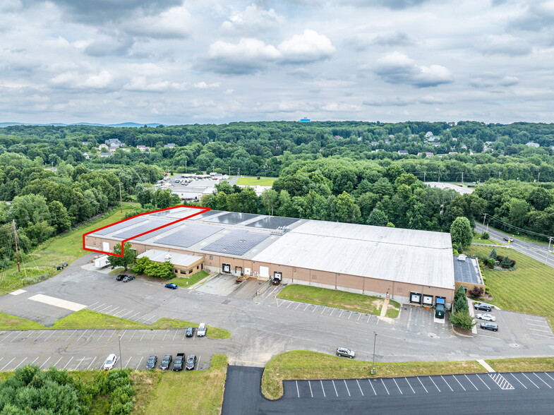 35 Industrial Dr, East Longmeadow, MA for lease - Building Photo - Image 1 of 5